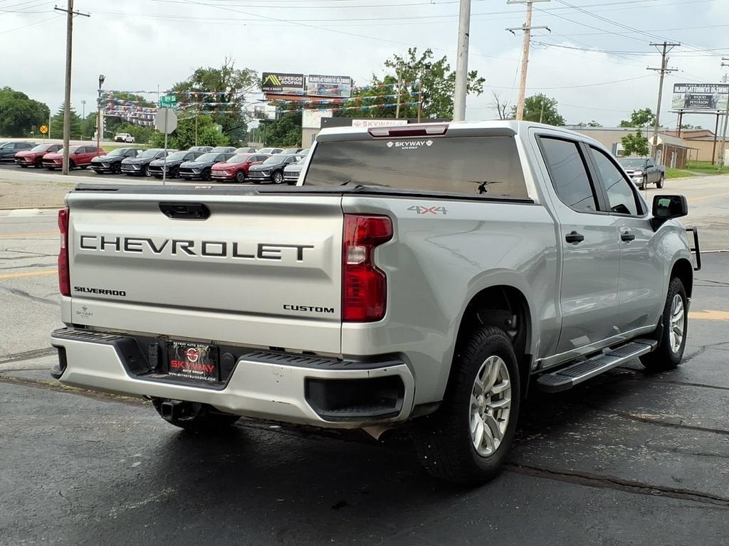 2022 Chevrolet Silverado 1500 — interior view