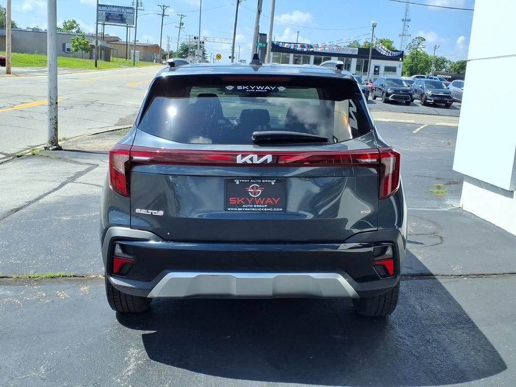 2024 Kia Seltos — detail view
